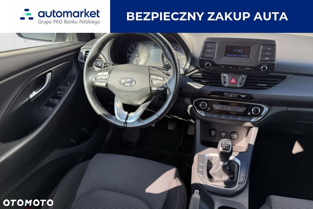 Hyundai i30 1.5 DPI Classic + - 18