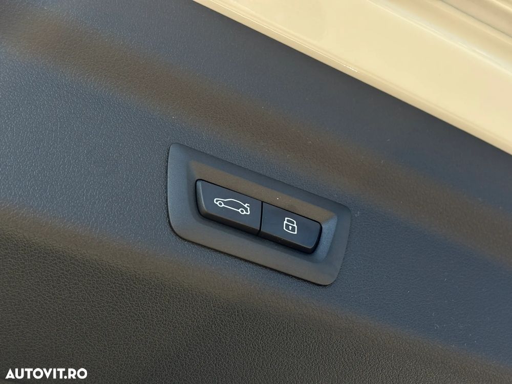 BMW X1 sDrive20i AT MHEV - 21