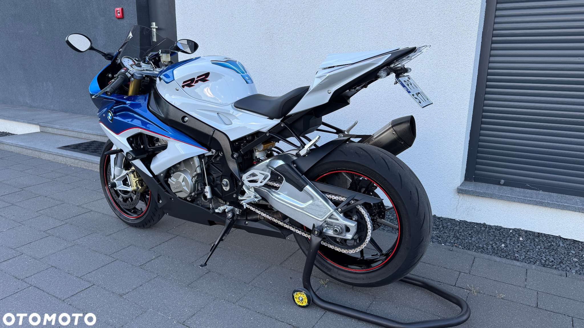 BMW S - 22