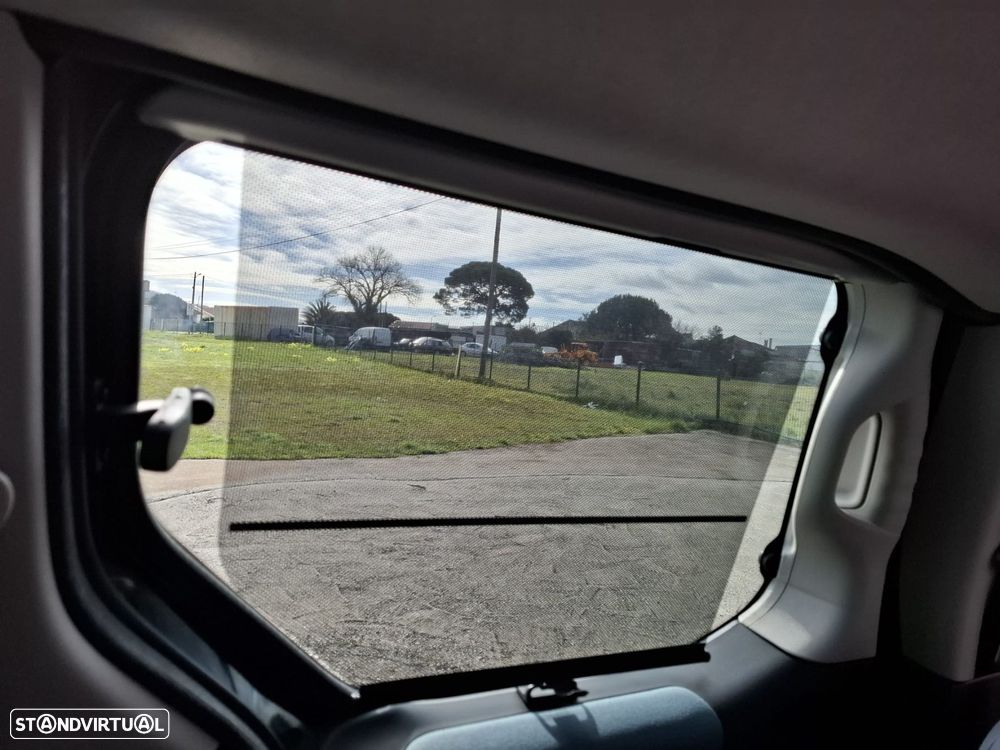 Citroën Berlingo Multispace HDi FAP XTR - 33