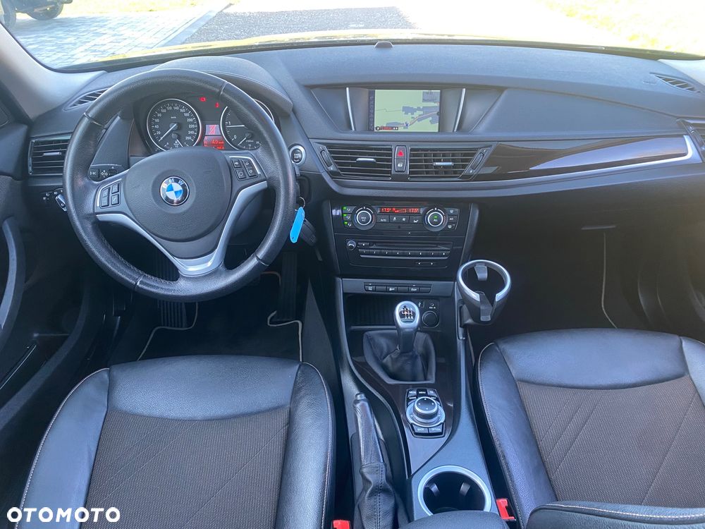 BMW X1 sDrive18d xLine - 15