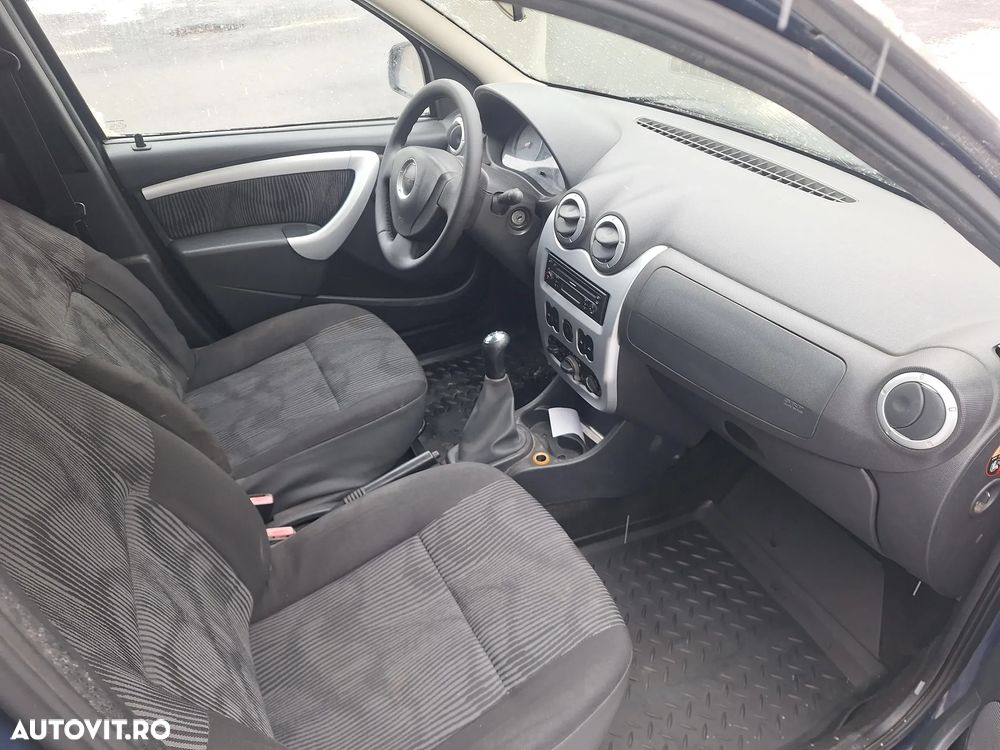 Dacia Logan 1.5 dCi Laureate - 10