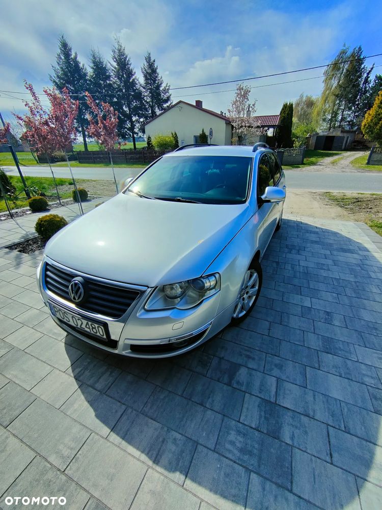 Volkswagen Passat - 4