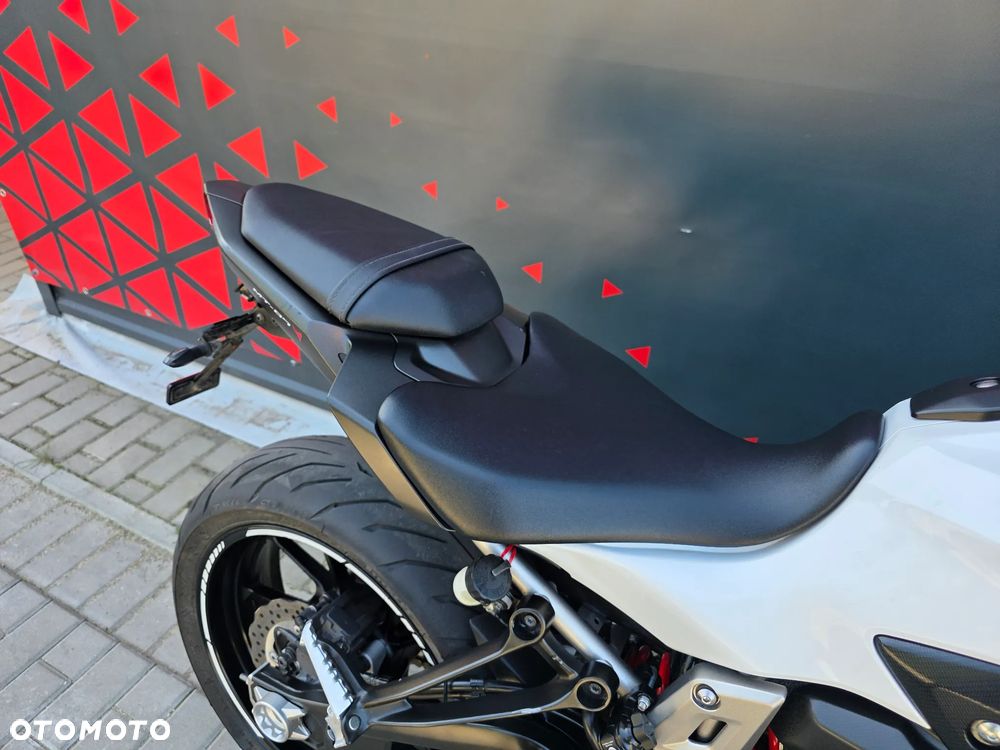 Yamaha MT - 21