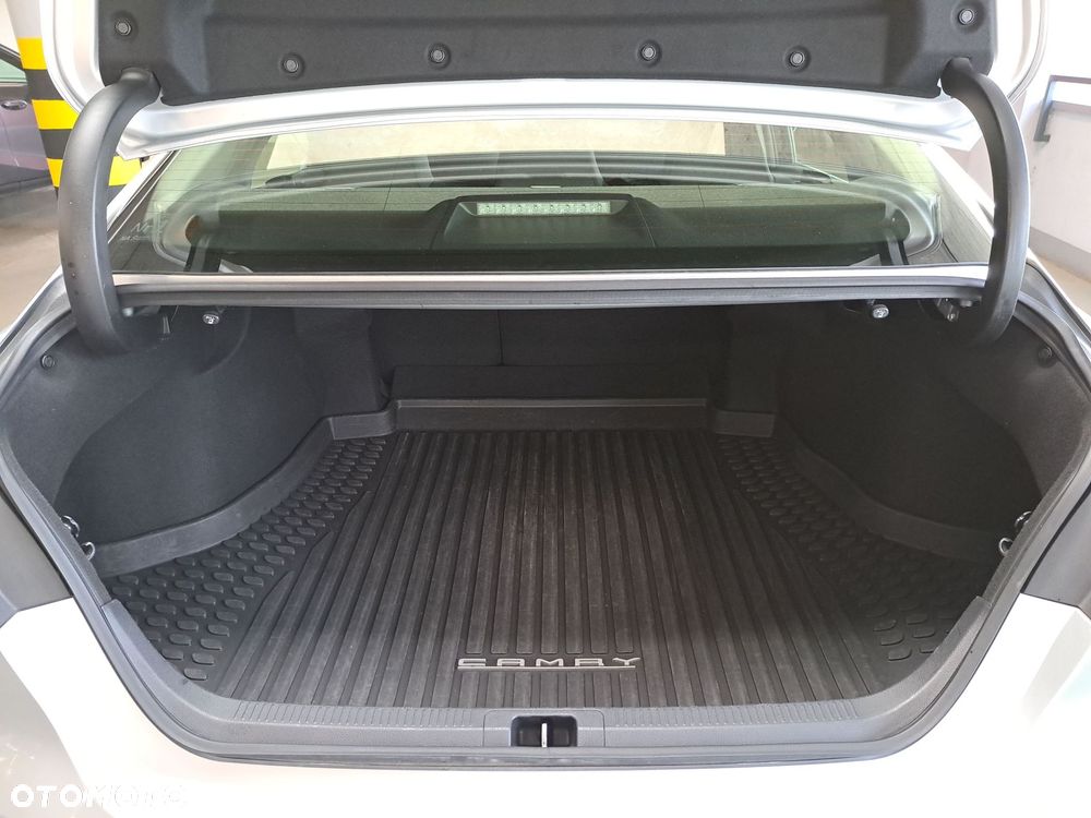 Toyota Camry 2.5 Hybrid Comfort CVT - 14