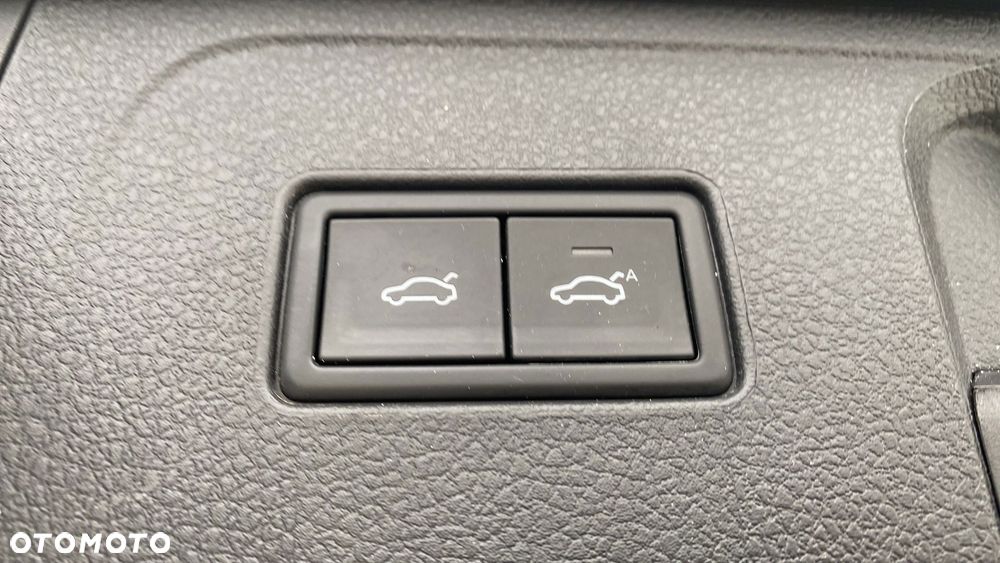 Volkswagen Passat - 14