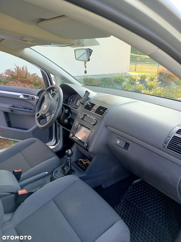 Volkswagen Touran 1.6 TDI DPF BlueMotion Technology Comfortline - 13