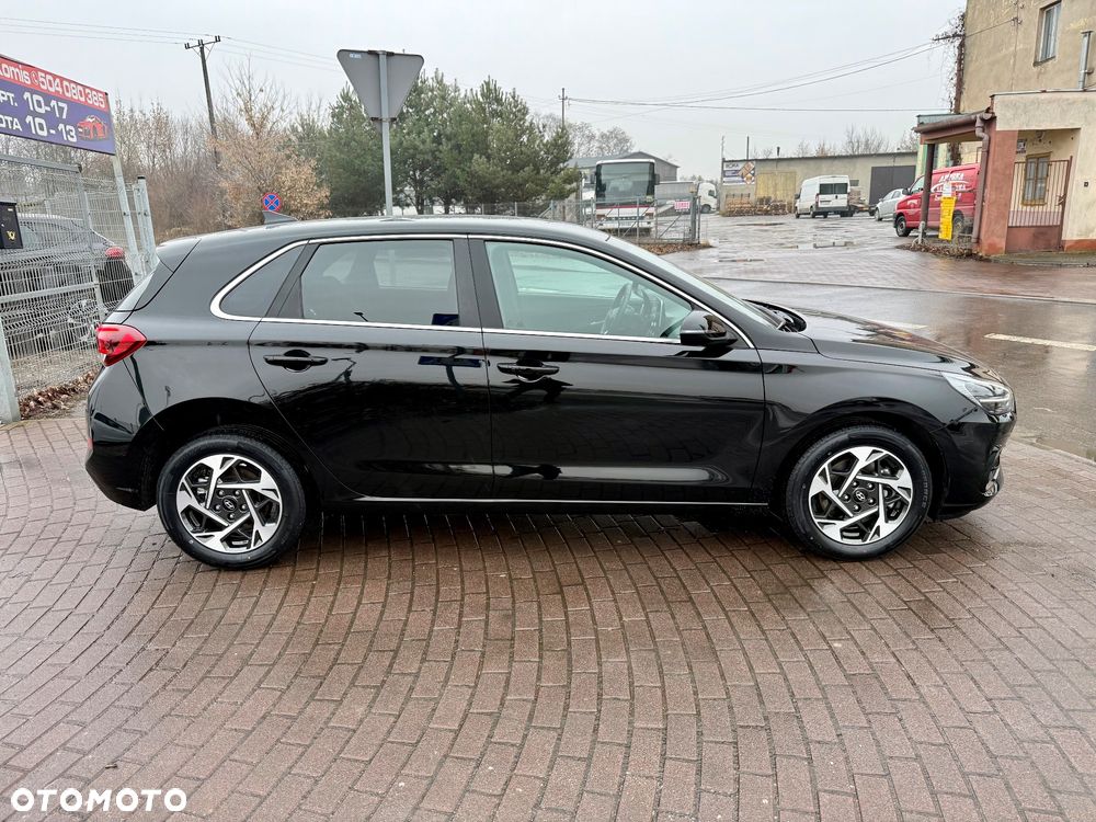 Hyundai i30 1.5 T-GDI 48V-Hybrid Advantage - 26