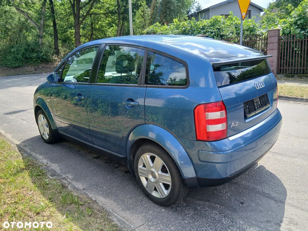 Audi A2 1.4 - 4