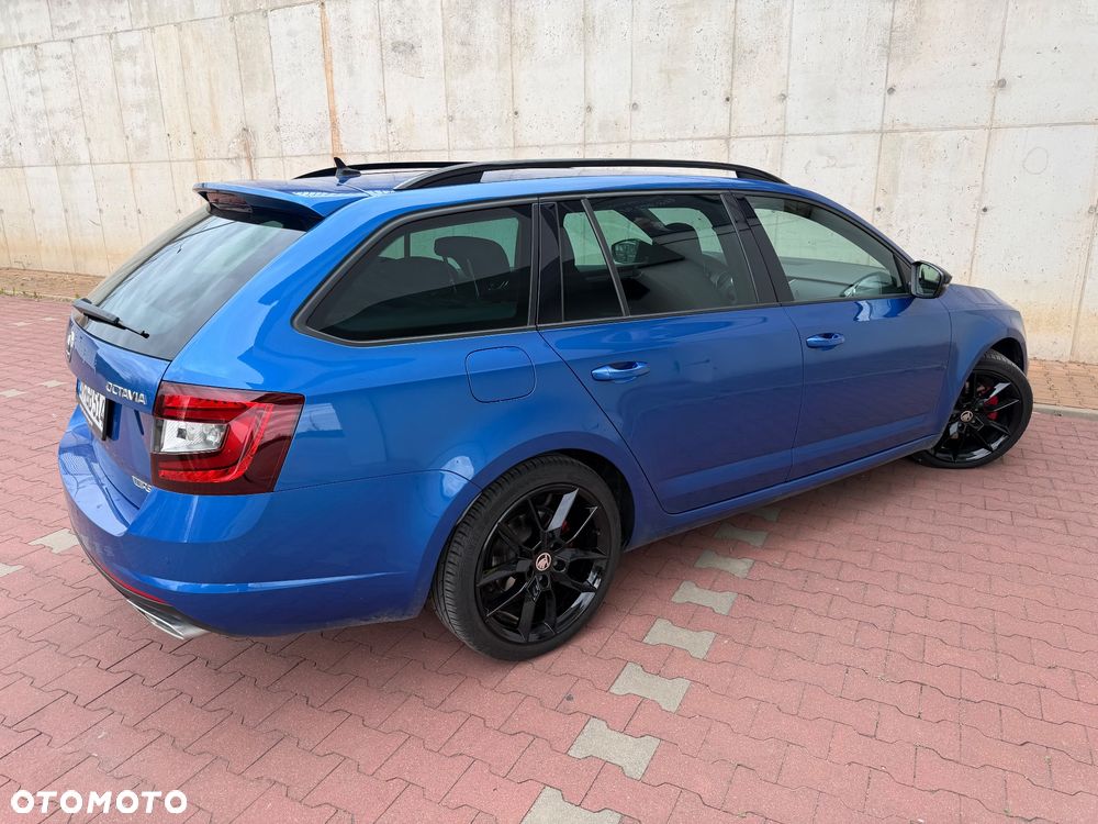 Skoda Octavia 2.0 TDI DSG RS - 34
