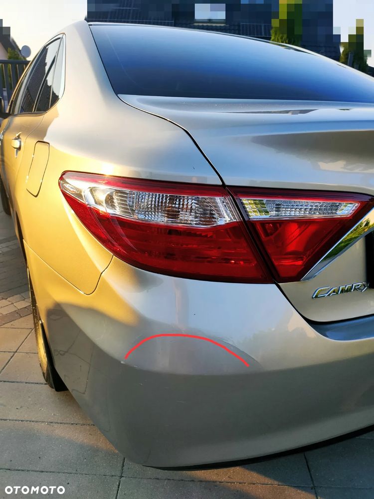 Toyota Camry - 19