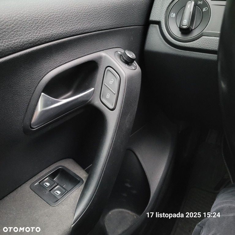 Volkswagen Polo - 7