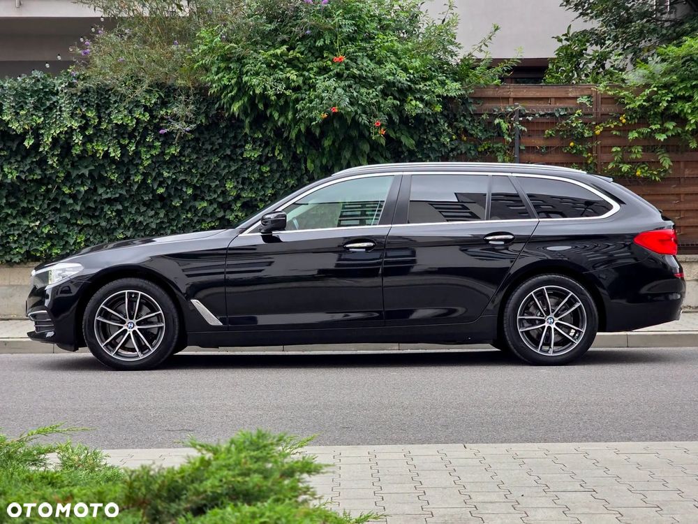 BMW Seria 5 520d xDrive - 6