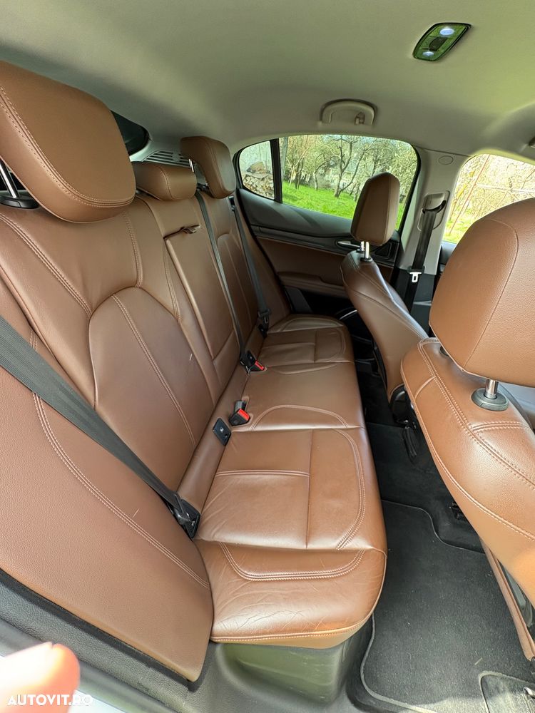 Alfa Romeo Stelvio 2.0 Turbo AWD AT8 Super - 16