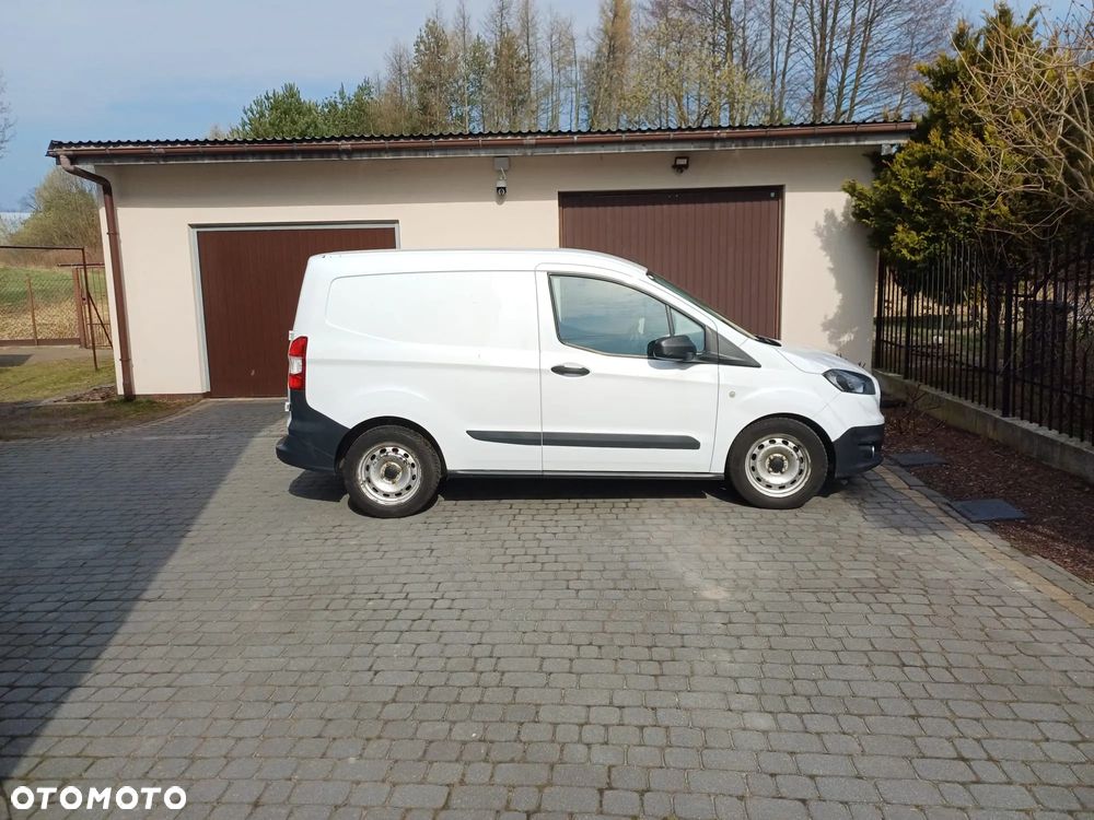 Ford Transit Courier - 3