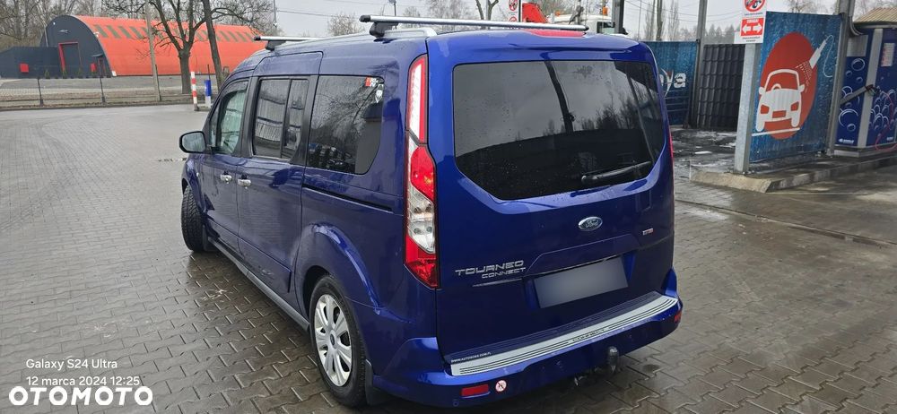 Ford Tourneo Connect Grand ver-1-5-ecoblue-titanium-powershift - 4