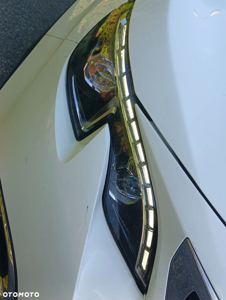 Peugeot 5008 2.0 BlueHDi GT Pack S&S EAT8 - 36