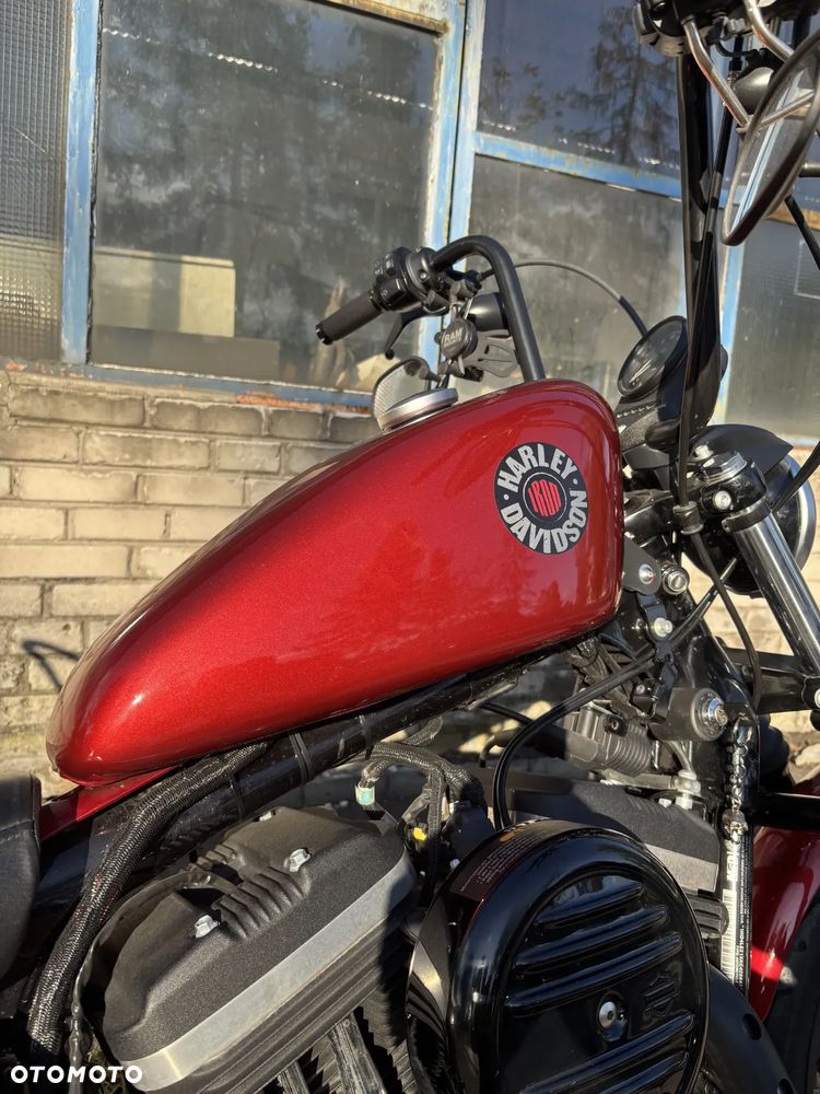 Harley-Davidson Sportster Iron 883 - 11