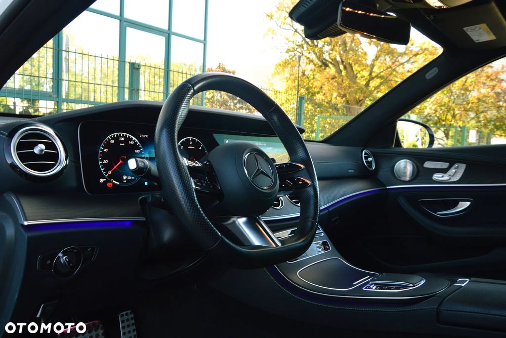 Mercedes-Benz Klasa E 220 d 4-Matic AMG - 13