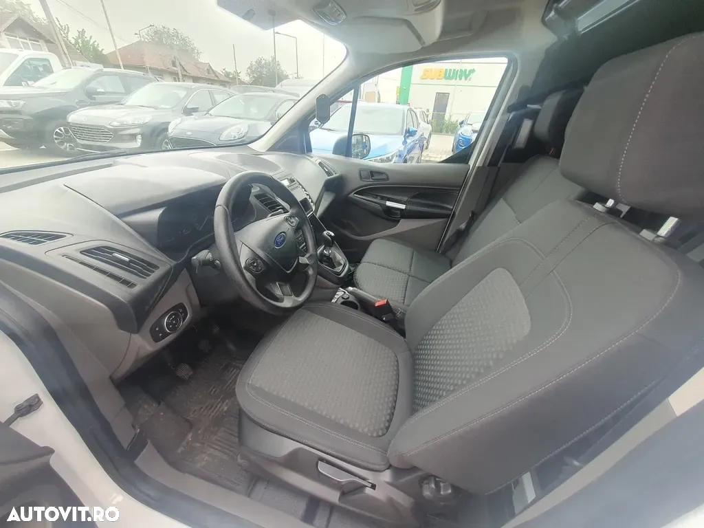 Ford Transit Connect - 10