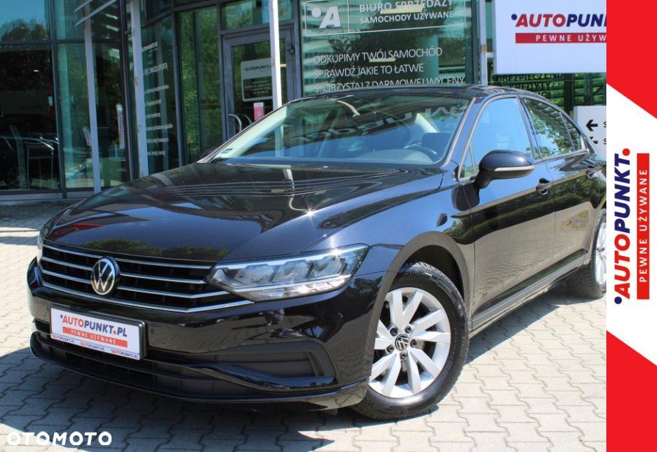 Volkswagen Passat - 1