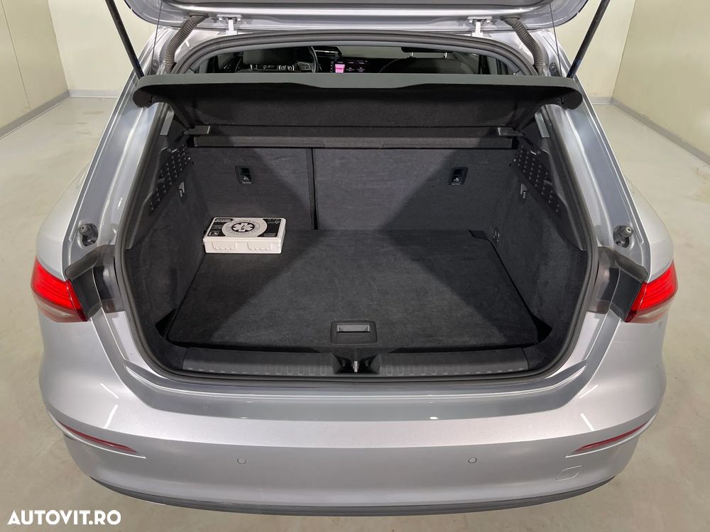 Audi A3 Sportback 2.0 30 TDI Advanced - 12