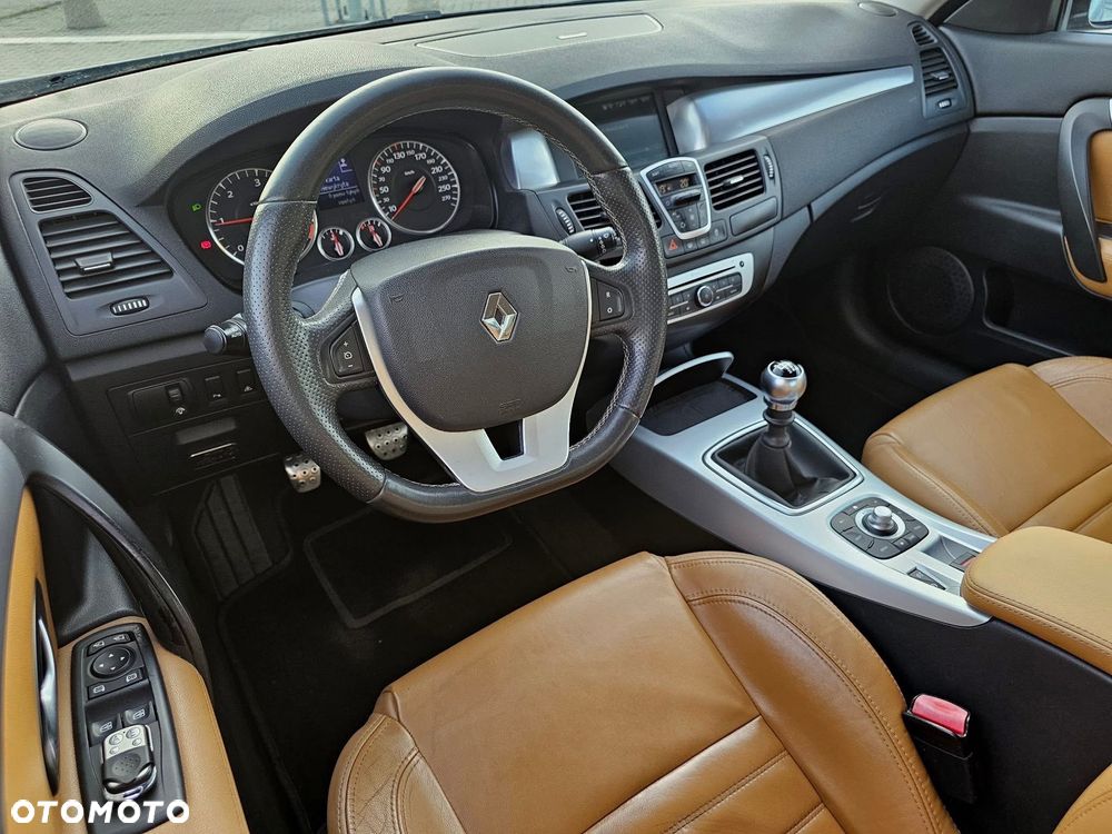 Renault Laguna 2.0 DCi GT 4WS - 9