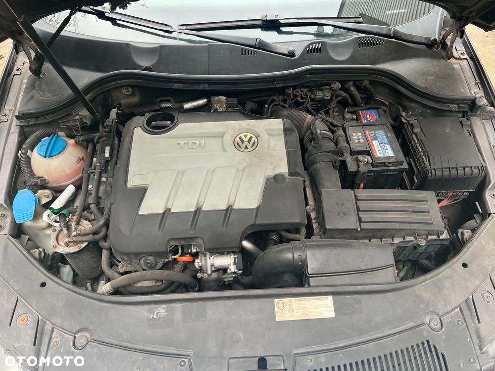 Volkswagen Passat 2.0 TDI Comfortline DSG - 19