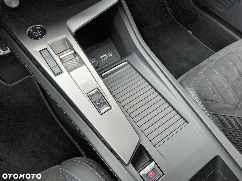 Peugeot 308 - 13