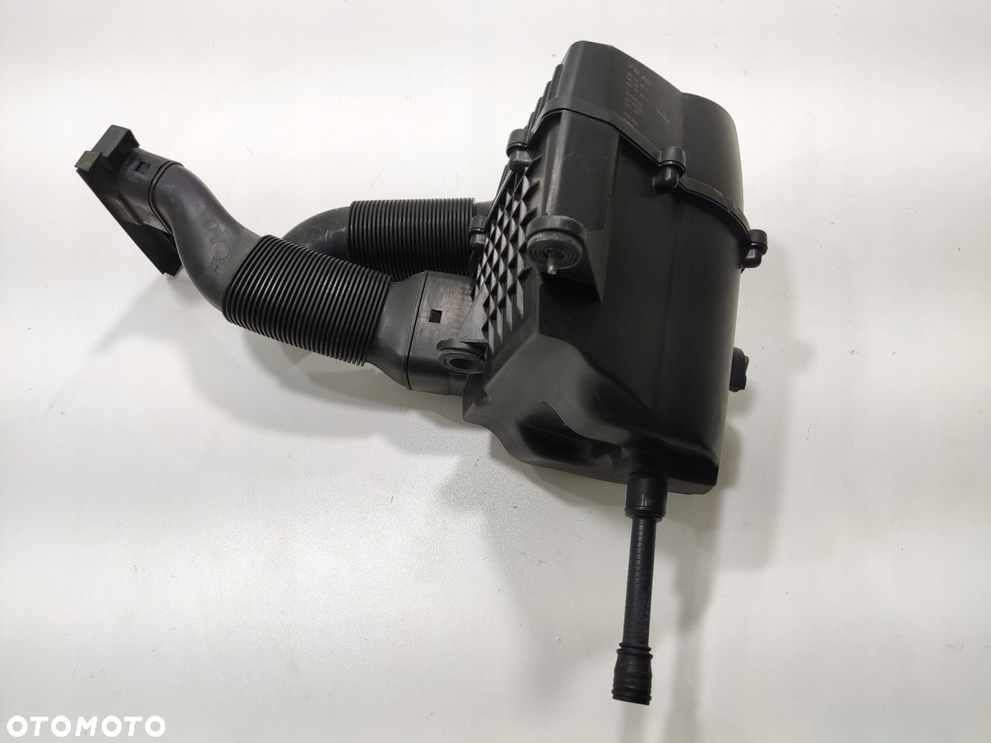 OBUDOWA FILTRA POWIETRZA AUDI A1 I 8X 1.2 TFSI 2010-2014 6R0129607C - 4