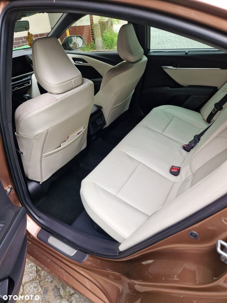 Toyota Camry 2.5 Hybrid Executive CVT - 7