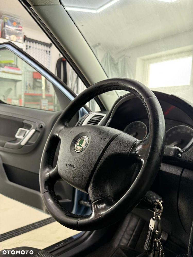 Skoda Roomster 1.4 16V Scout PLUS EDITION - 22
