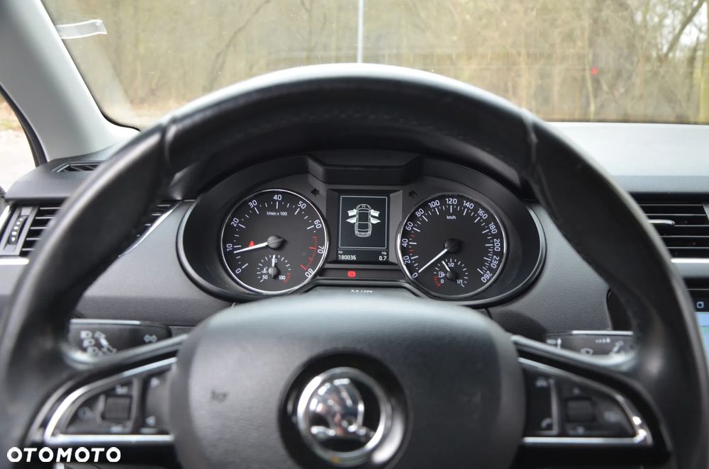 Skoda Octavia 1.4 TSI Ambition - 10