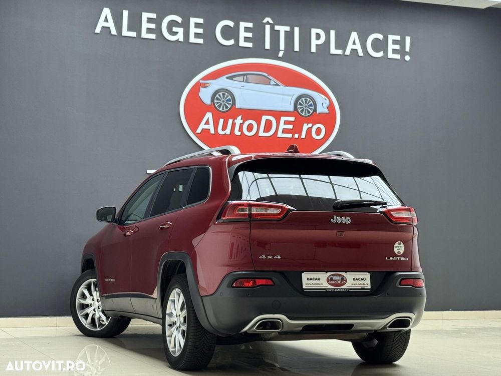 Jeep Cherokee - 3