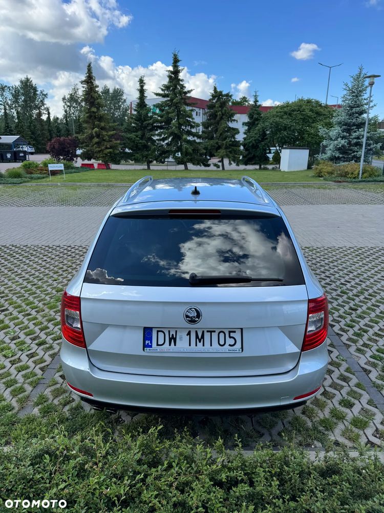 Skoda Superb 2.0 TDI 4x4 L&K DSG - 5
