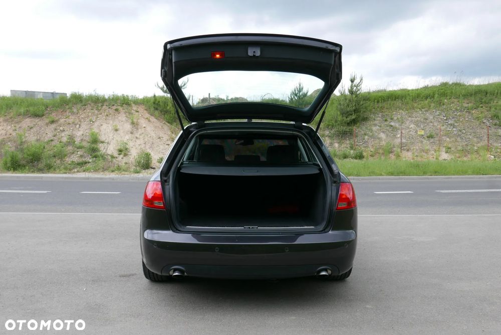 Audi A4 Avant - 13