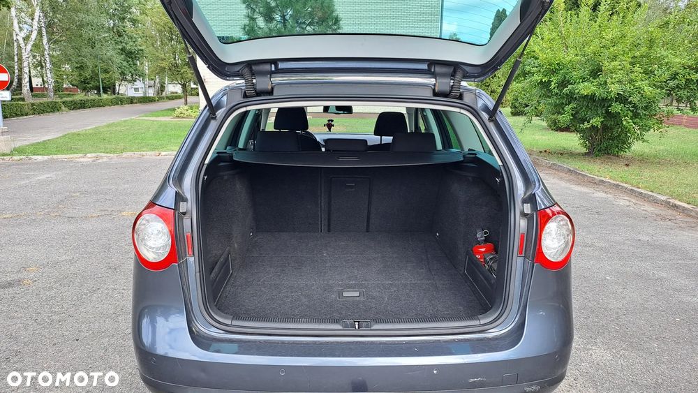 Volkswagen Passat 2.0 TDI Comfortline - 10