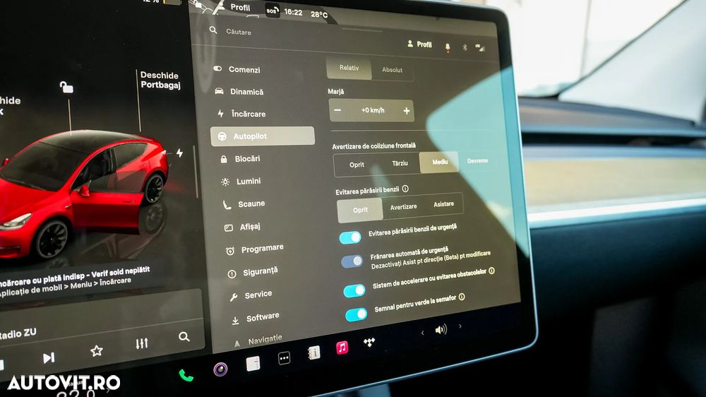 Tesla Model Y - 23