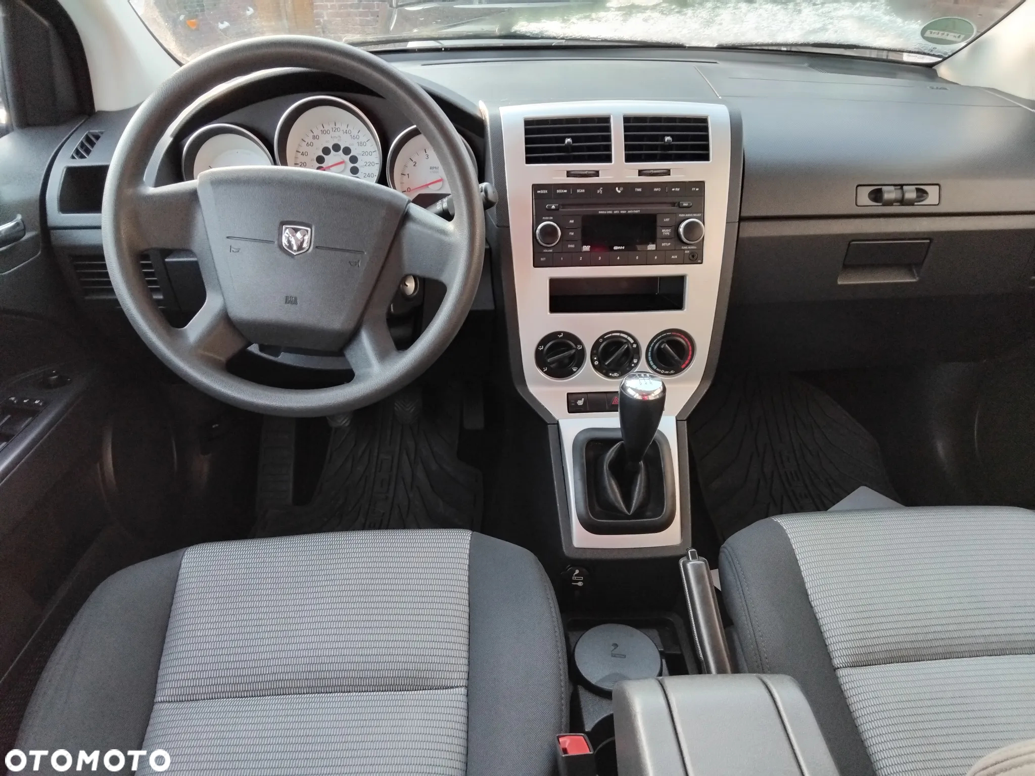 Dodge Caliber 1.8 SXT - 13