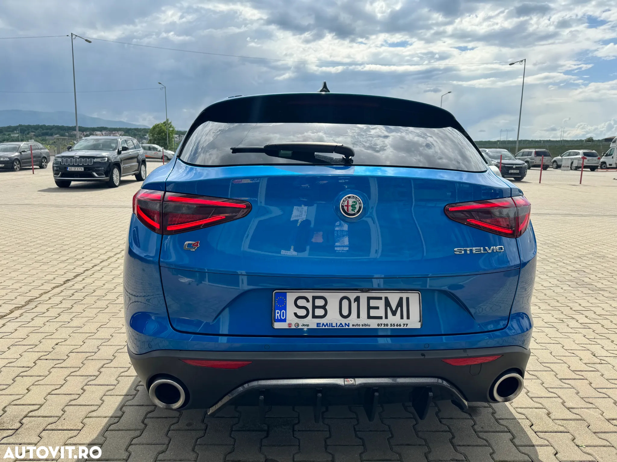 Alfa Romeo Stelvio 2.0 Turbo AWD AT8 Veloce - 14