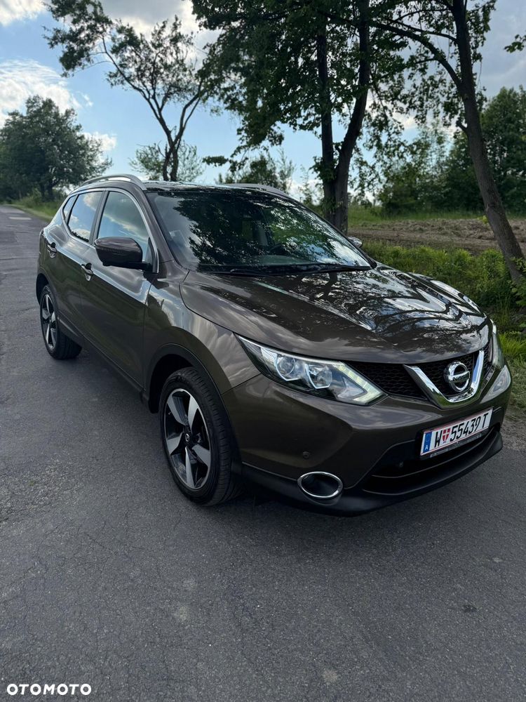 Nissan Qashqai 1.6 dCi Xtronic TEKNA+ - 1