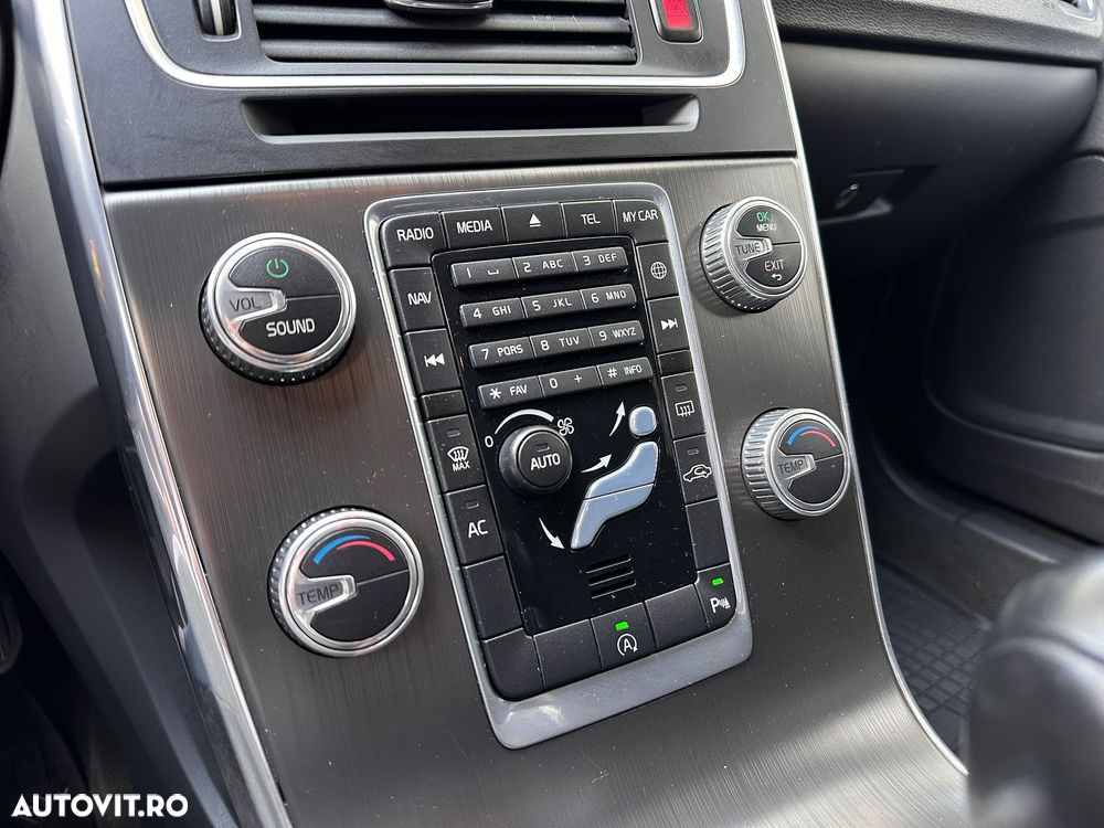 Volvo V60 D3 Momentum - 10