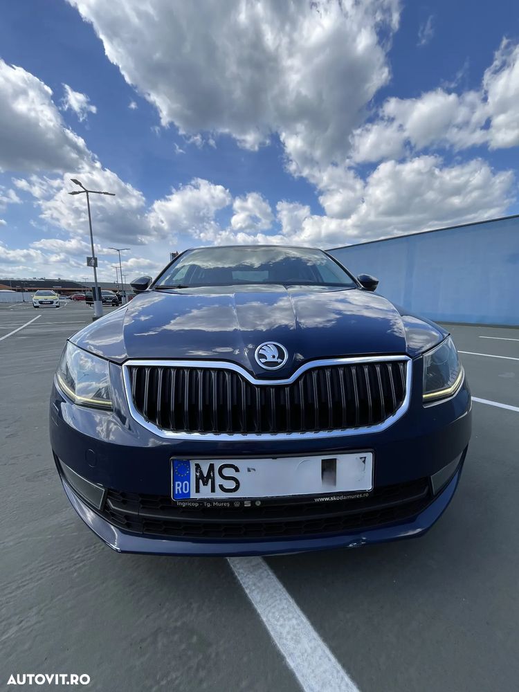 Skoda Octavia 1.6 TDI DSG Style - 16