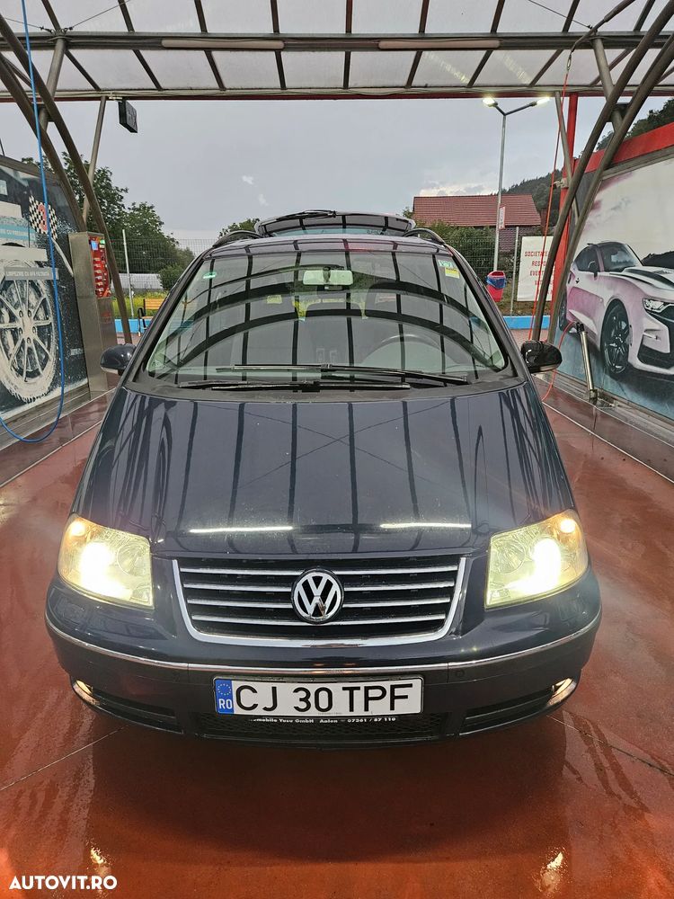 Volkswagen Sharan 1.9 TDI 4Motion Highline - 1