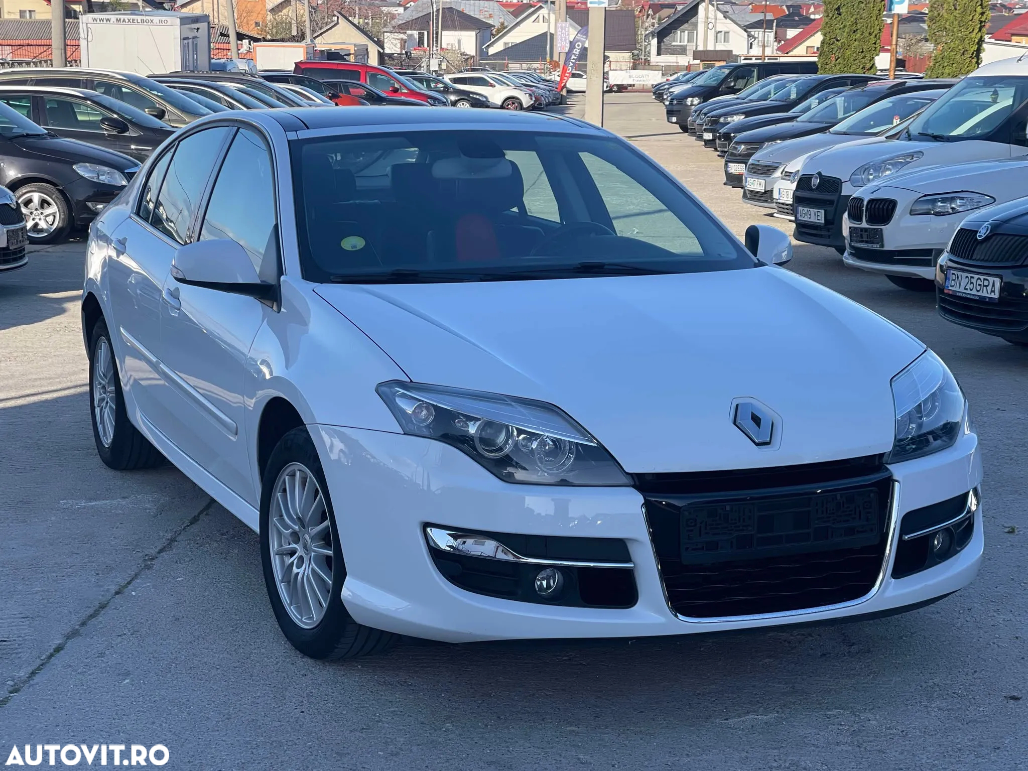 Renault Laguna Grandtour dCi 110 FAP Paris Business - 9