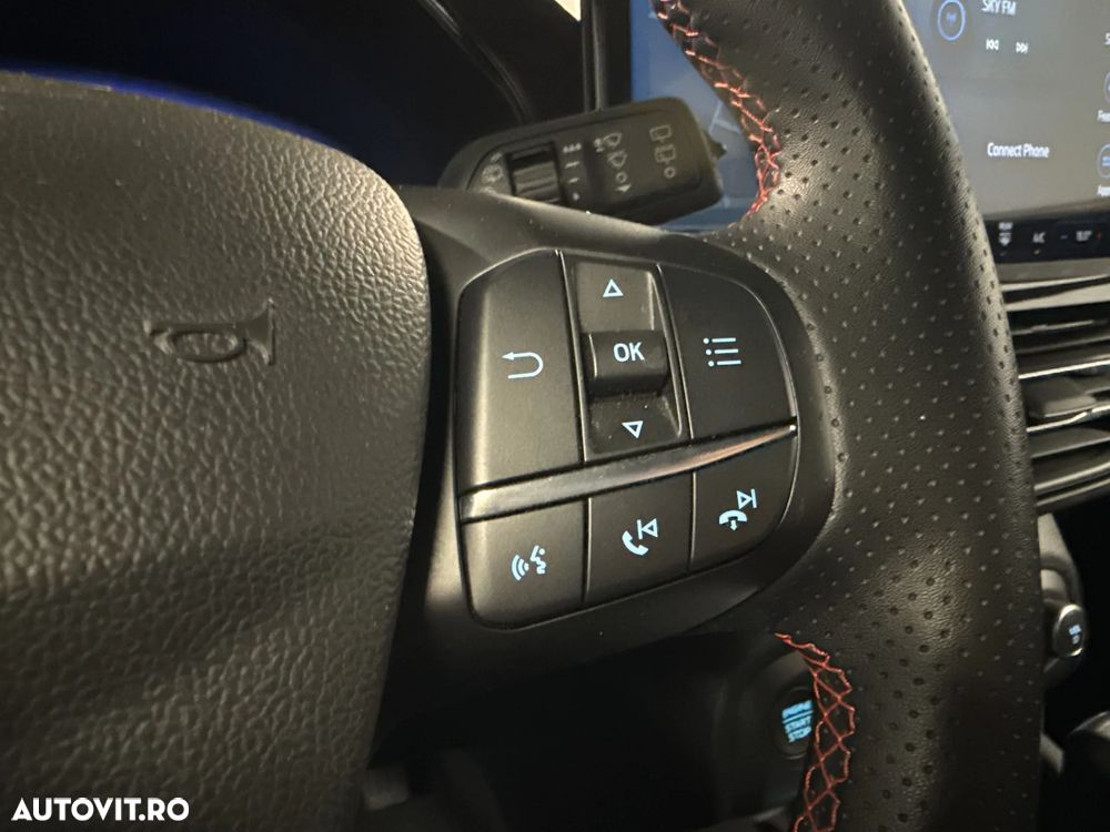 Ford Focus 1.0 EcoBoost MHEV ST-Line X - 17