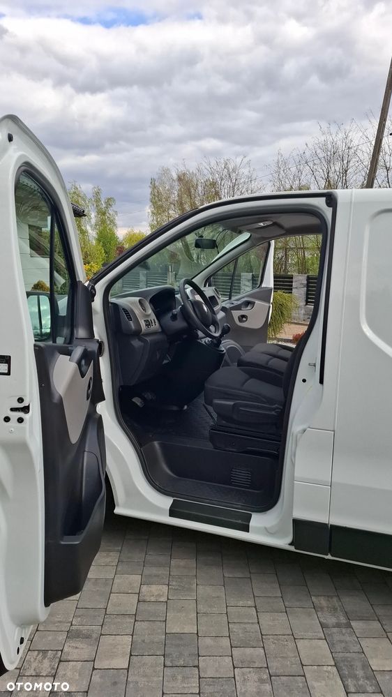 Renault Trafic - 13