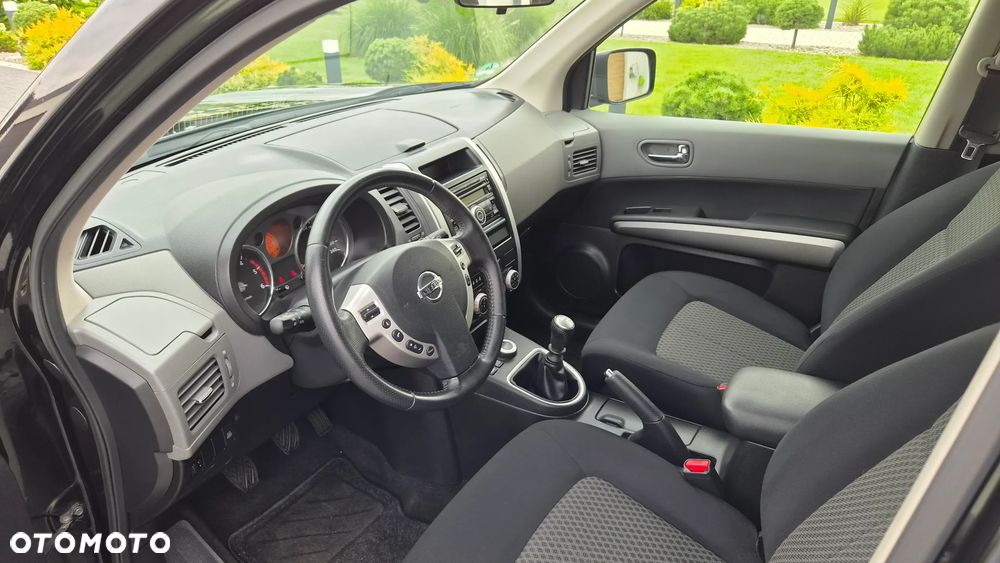 Nissan X-Trail 2.0 dCi 4x4 DPF XE - 10