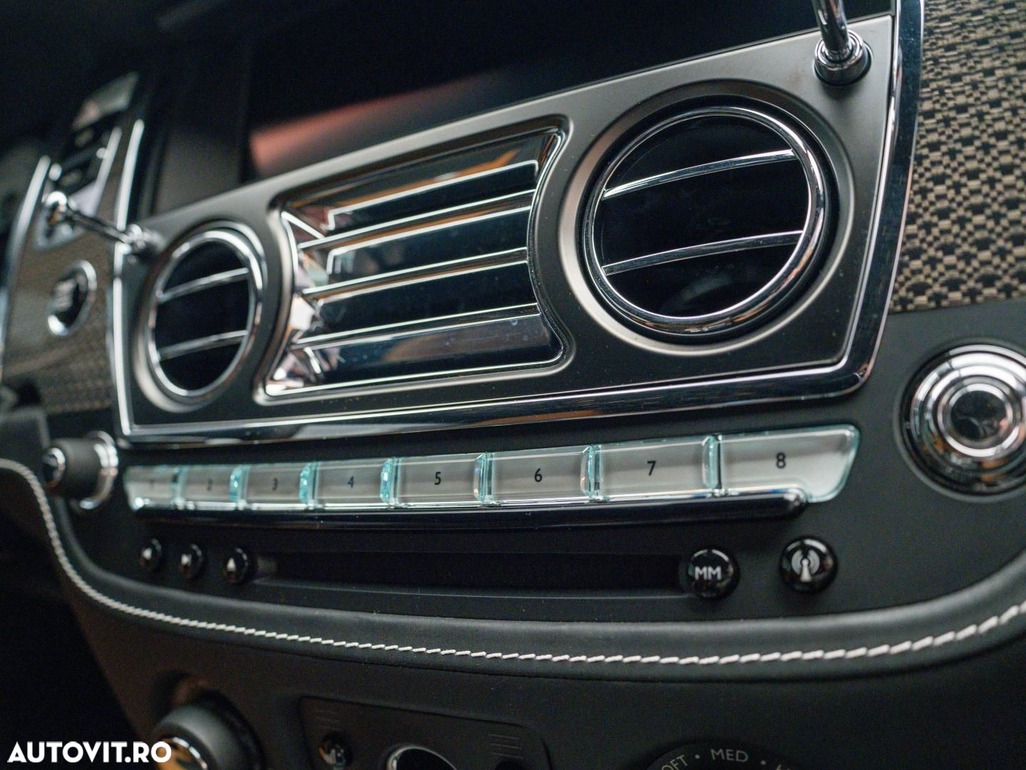 Rolls-Royce Wraith - 29