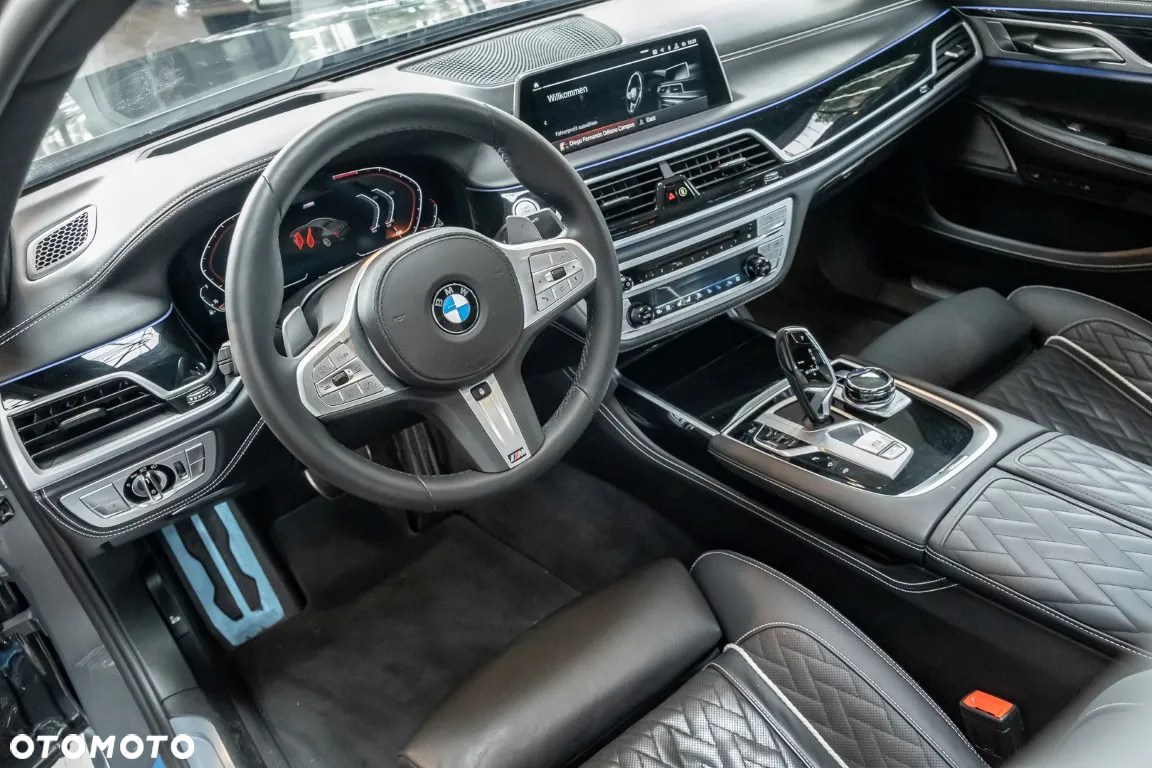 BMW Seria 7 750i xDrive sport - 23